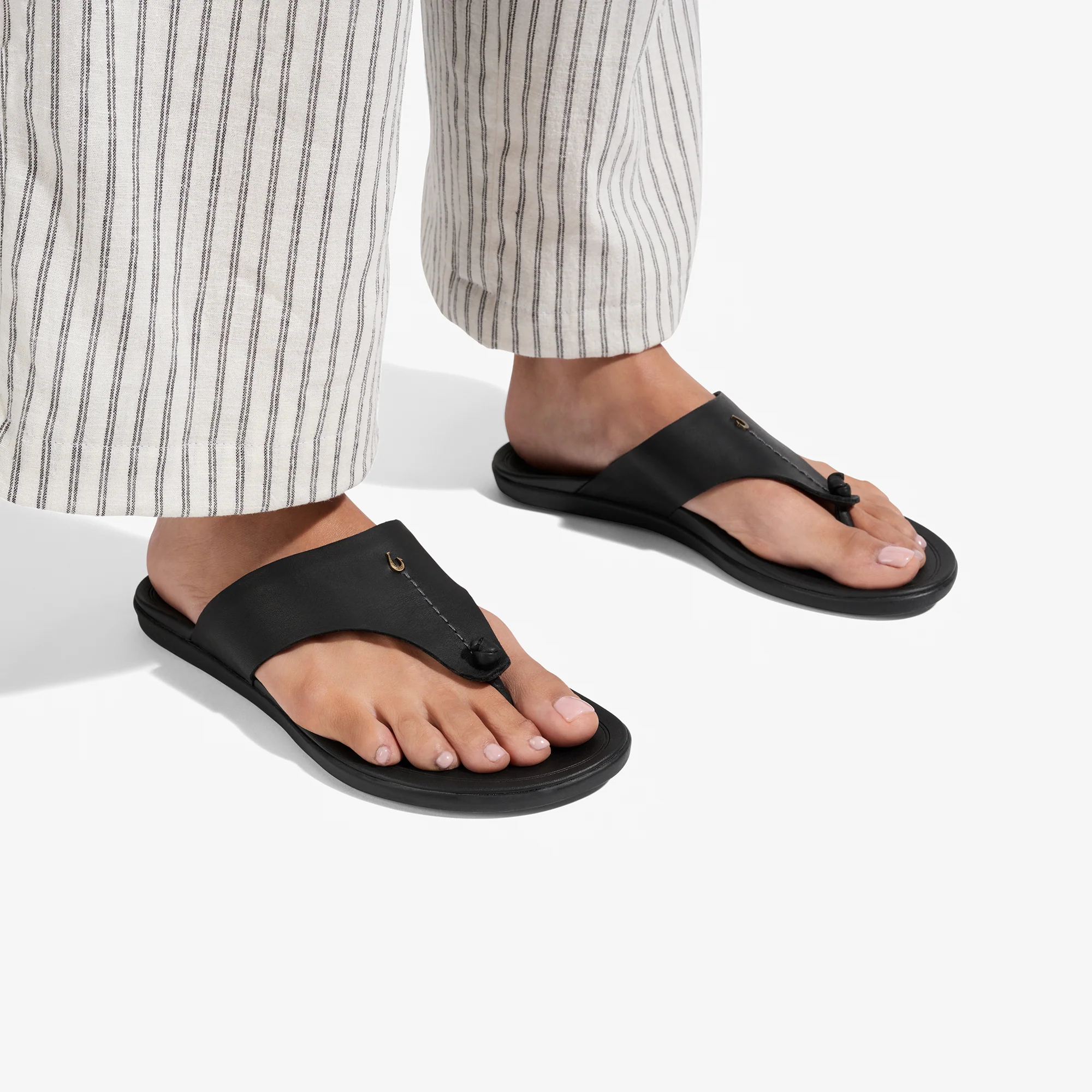 Ho‘ōpio Mele  -  Black / Black - Image 2