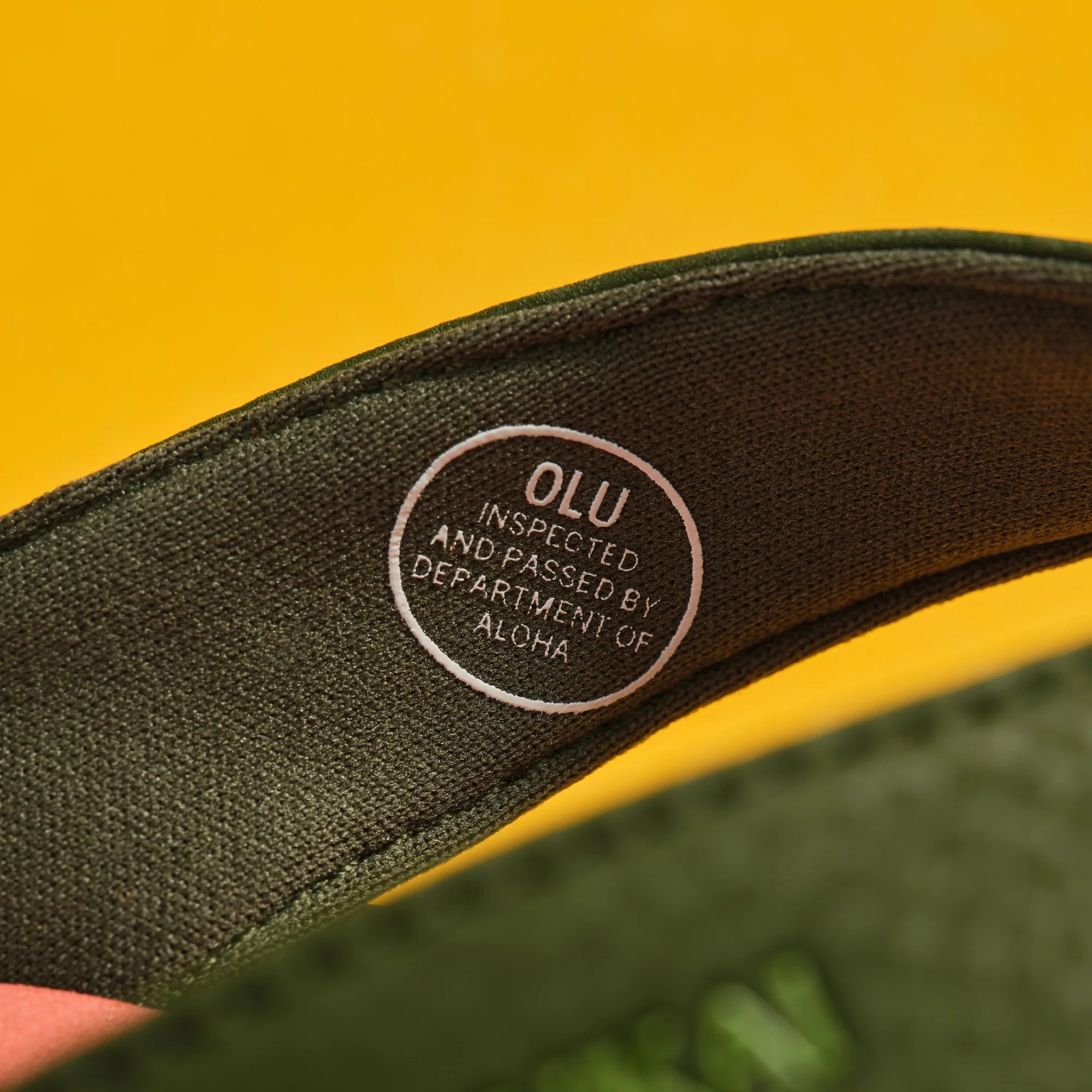'Ohana  -  Nori / Dark Coral - Image 4