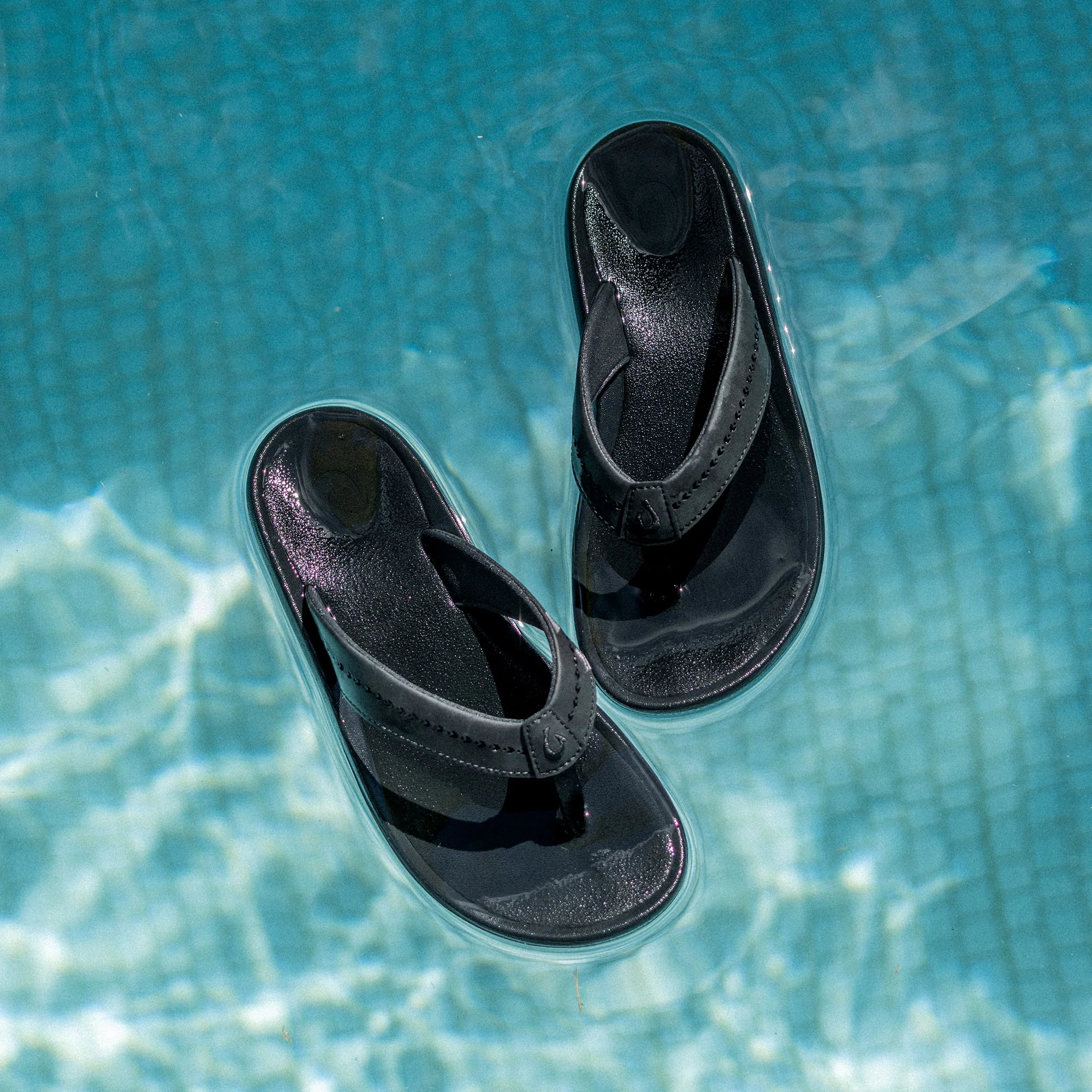 Ulele  -  Black / Black - Image 4